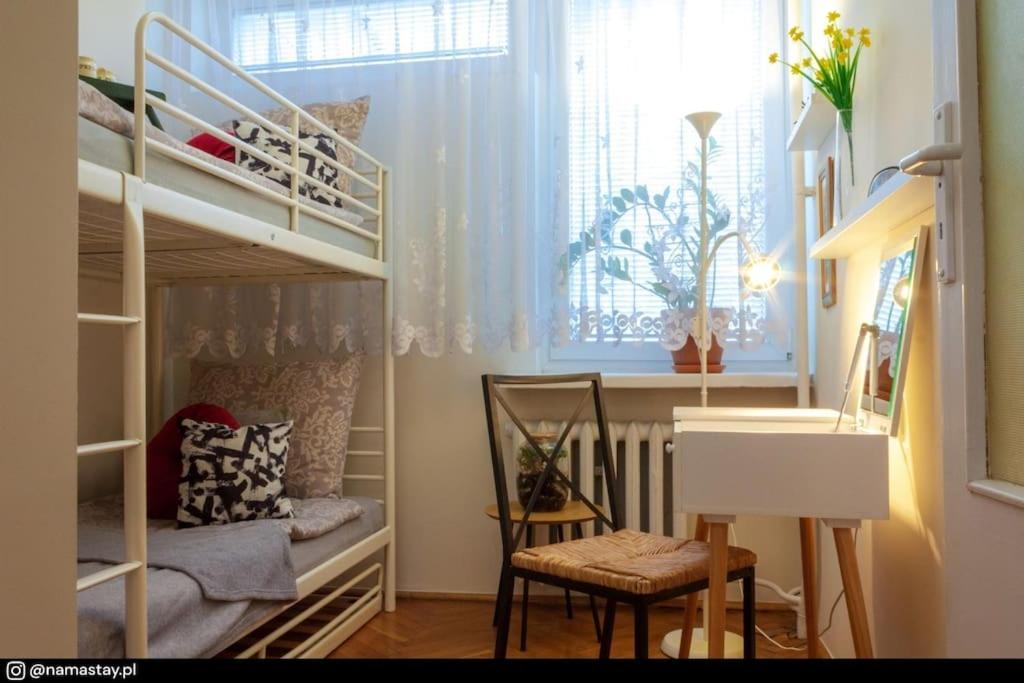 Spacious Retro Flat Close To National Stadium Warschau Exterior foto